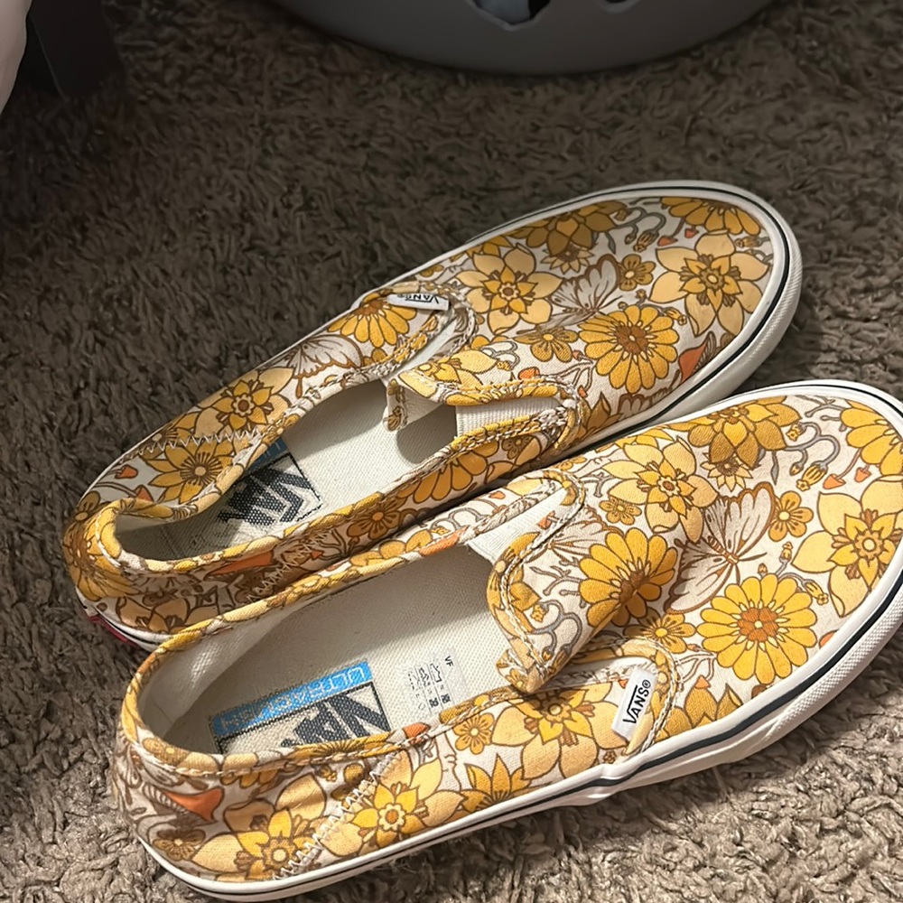 Women’s Slip on Vans